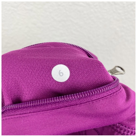 Lululemon‎ Real Quick Short in Regal Plum / Paradise Camo Multi Size 6 - Picture 10 of 11